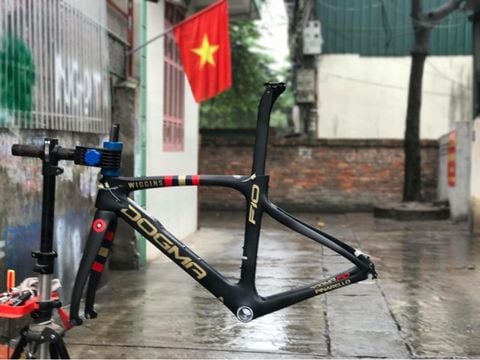 Khung carbon F10 3K Wiggins