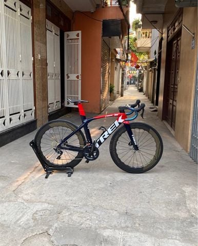 Xe Road Trek Madrona SLR 9 Group ultegra R8020