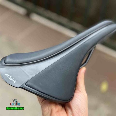 Yên Fizik ANTARES R1 Bọc da Gọng thép F1