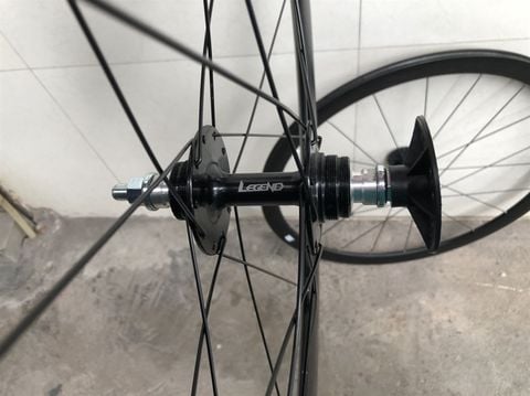 Vành fixed gear Carbon DEUTER hub legend