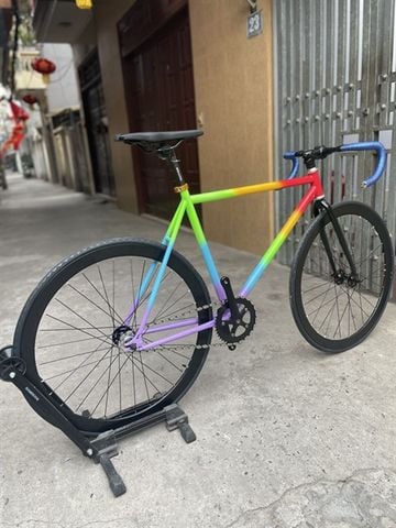 Xe FIXED GEAR dựng cấu hình cơ bản tay cong xích hạt đậu