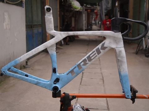 Khung Road Carbon Trek Madrone Gen 7 phanh đĩa