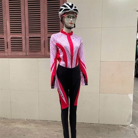 Bộ quần áo dài nữ NUK
