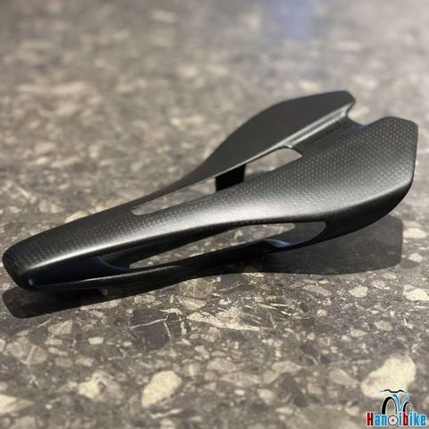 Yên xe đạp Carbon Rpantahi K6 Siêu nhẹ