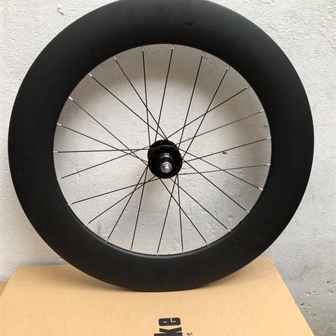 Vành carbon Fixed Gear nan hoa Hub LEGEND sau