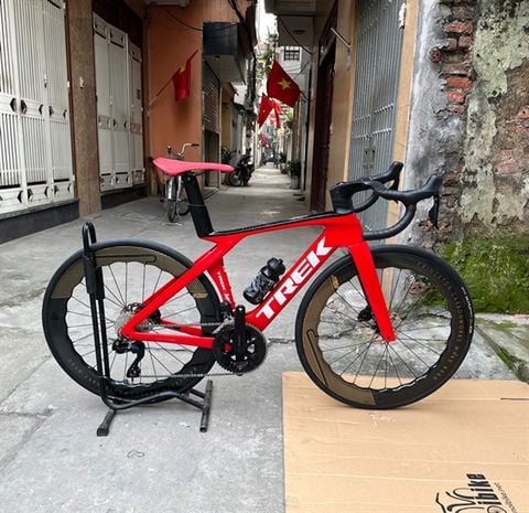 Xe đạp Road Trek Gen 7 ráp Full carbon group shimano 105 R7170 điện