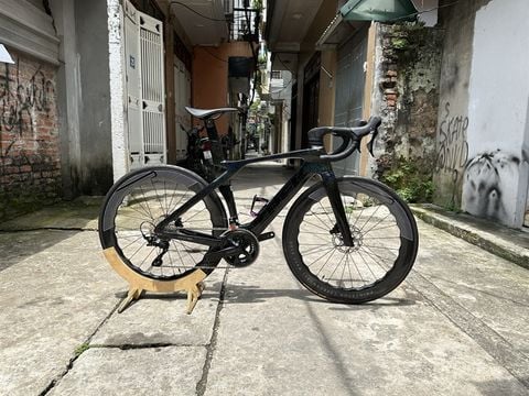 Xe đạp Road Trek Gen 7 Build theo yêu cầu khách