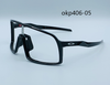 Kính mắt thể thao Oakley trong suốt đổi màu khi ra ngoài nắng