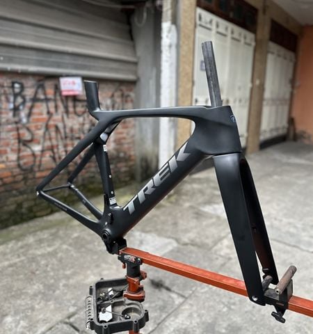 Khung Road Carbon Trek Madrone SLR 7 AXS [Gen 7] phanh đĩa