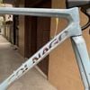Khung carbon Colnago V3R phanh đĩa vân đá