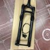 Càng thụt ROCKSHOX Recon RL-B1 bánh 29 phanh đĩa cổ lớn khóa dây