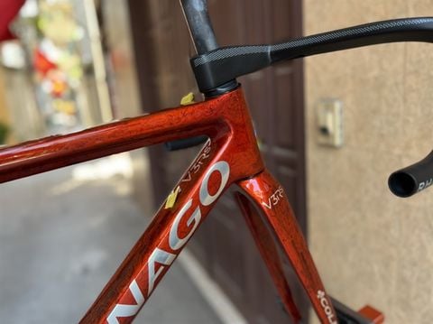 Khung carbon Colnago V3R phanh 2 ốc vân đá