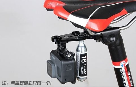 Giá để bình co2 và camera GUB sau yên