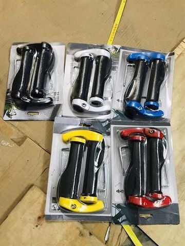 Tay nắm sừng vỉ