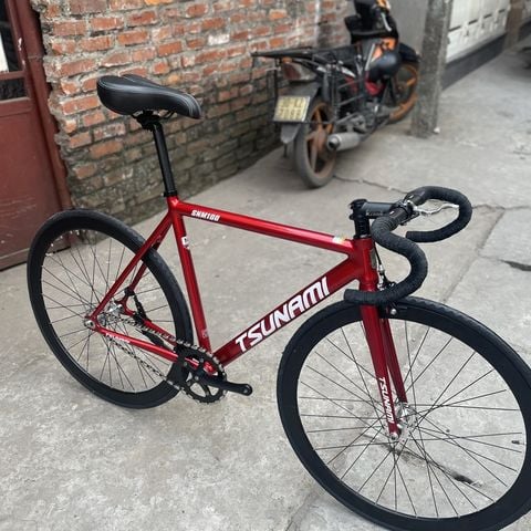 Xe đạp Fixed Gear Tsunami snm100 màu Đỏ lắp tay phanh phụ