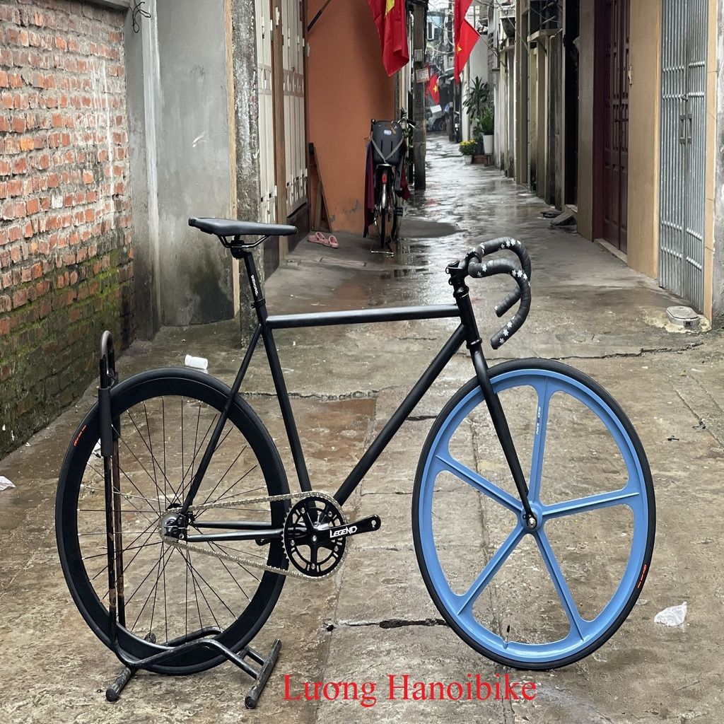 Xe đạp Fixed Gear cơ bản màu Đen vành trước 5 đao Hanoibike shop