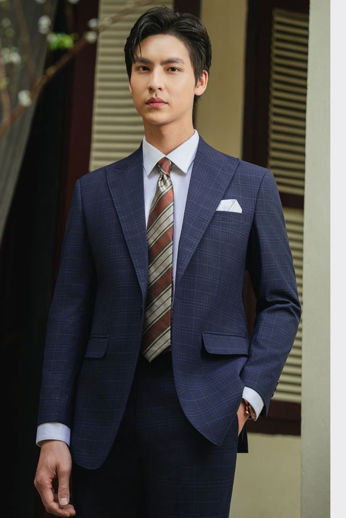  Áo Vest Tím Than Biluxury 7AVBC305TTT Và Quần Vest 7QAVC305TTT 