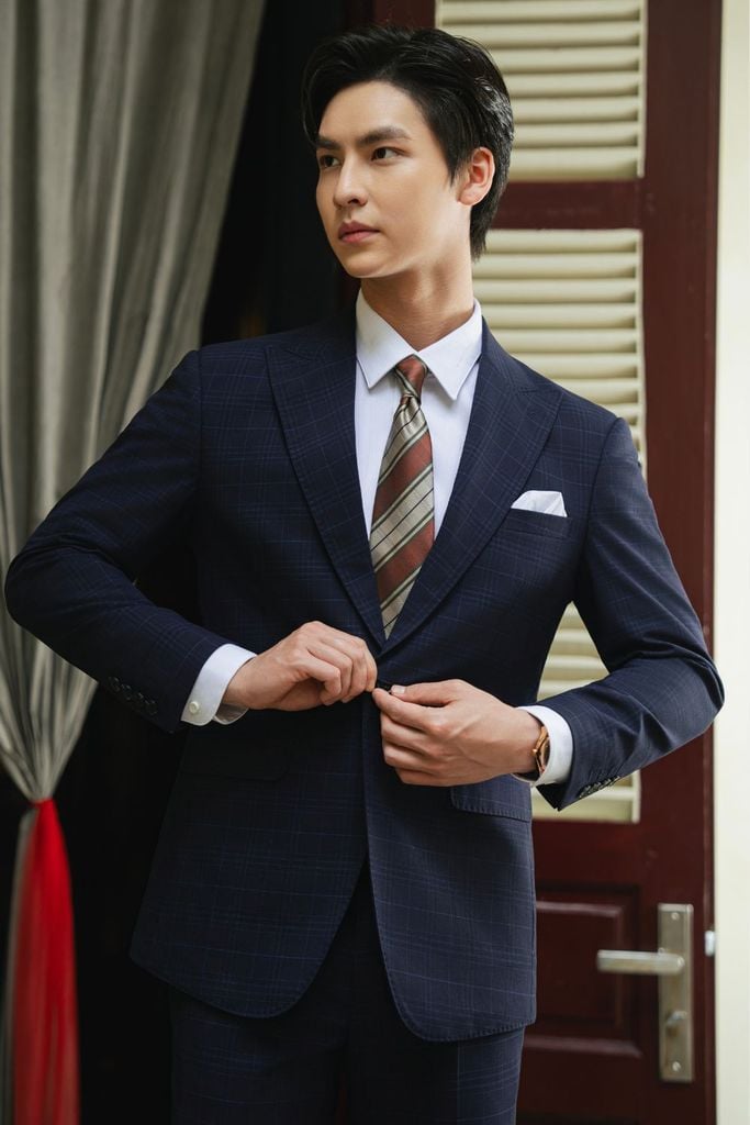  Mua Áo Vest Tím Than Biluxury 7AVBC305TTT Tặng Quần Vest 7QAVC305TTT 