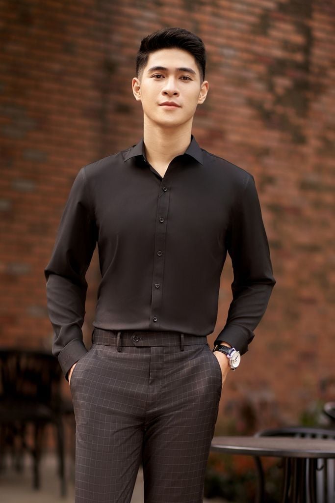  Áo Sơ Mi Đen Dài Tay Basic Giữ Phom Tốt 6SMDB006DEN 