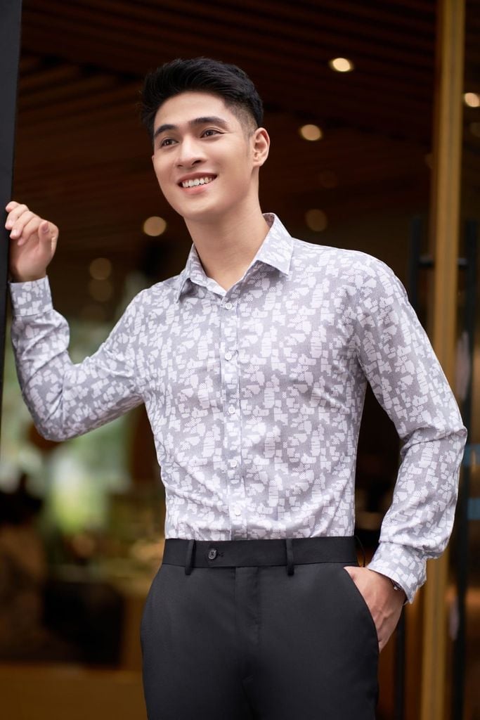  Áo Sơ Mi Ghi Sáng Dài Tay Giữ Phom Tốt 7SMDH001GHS 