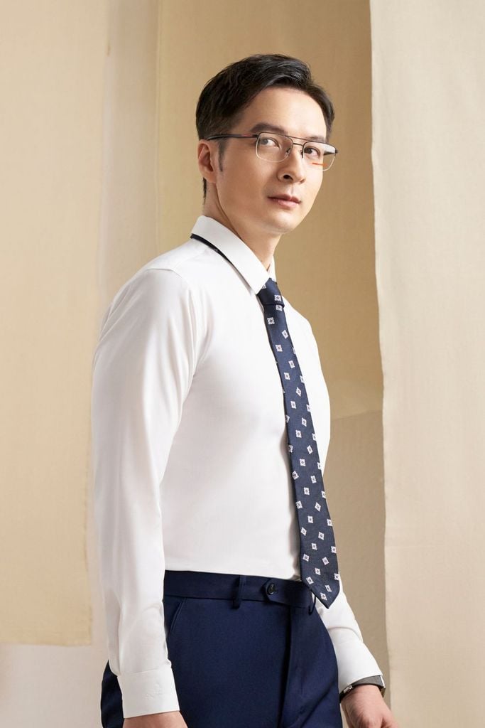  Áo Sơ Mi Trắng Dài Tay Giữ Phom Tốt 7SMDB005TRK 