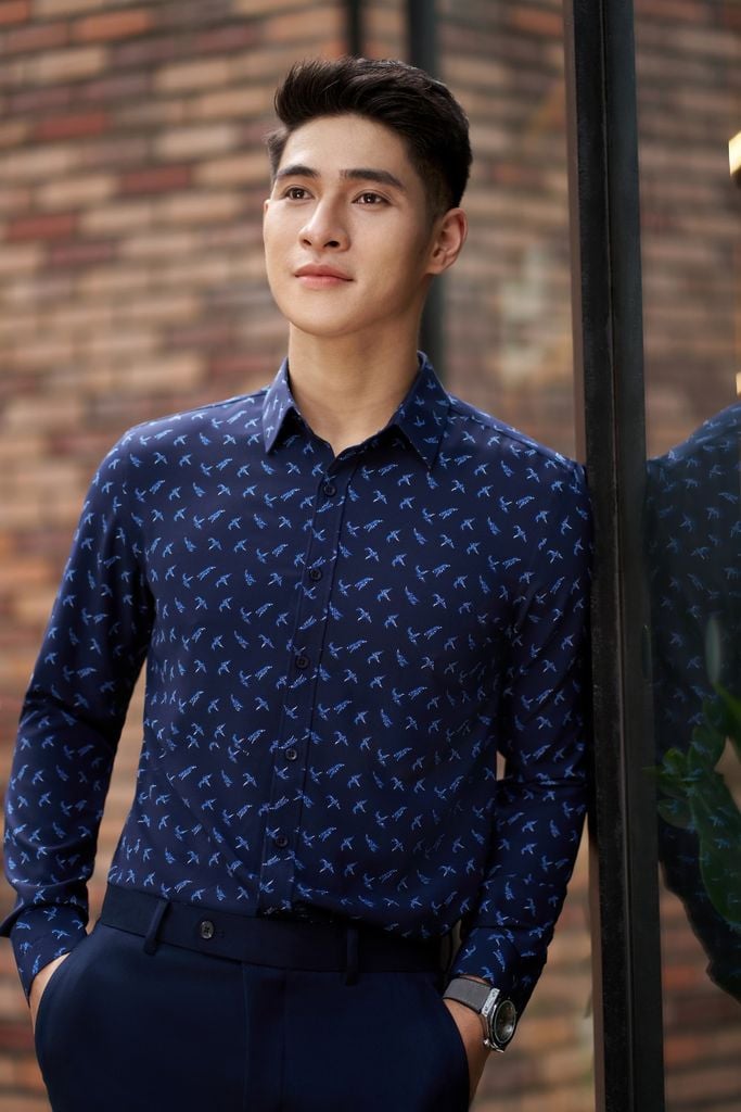  Áo Sơ Mi Tím Than Sáng Dài Tay Giữ Phom Tốt 7SMDH002TTS 