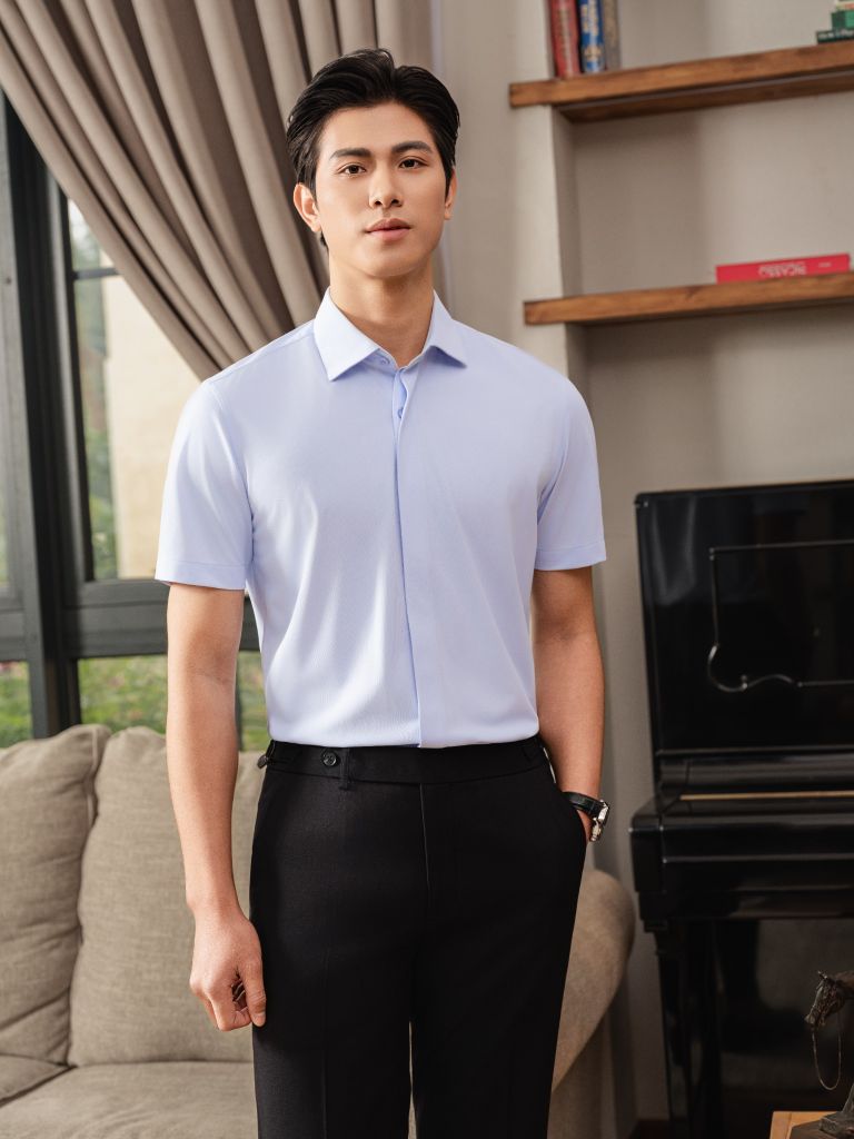  Áo Sơ Mi Cộc Tay Màu Xanh, Trơn, Kháng Khuẩn, Bền Màu 9SMCB528XAH 