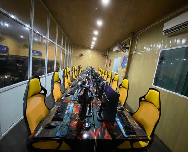 Phòng nét QM Gaming Billiards