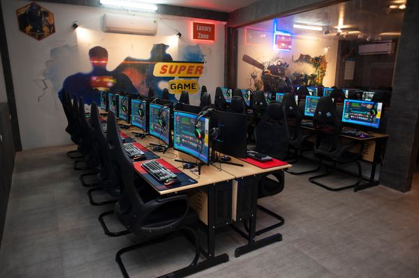 Phòng net Super Gaming Center Minh Khai - Hà Nội