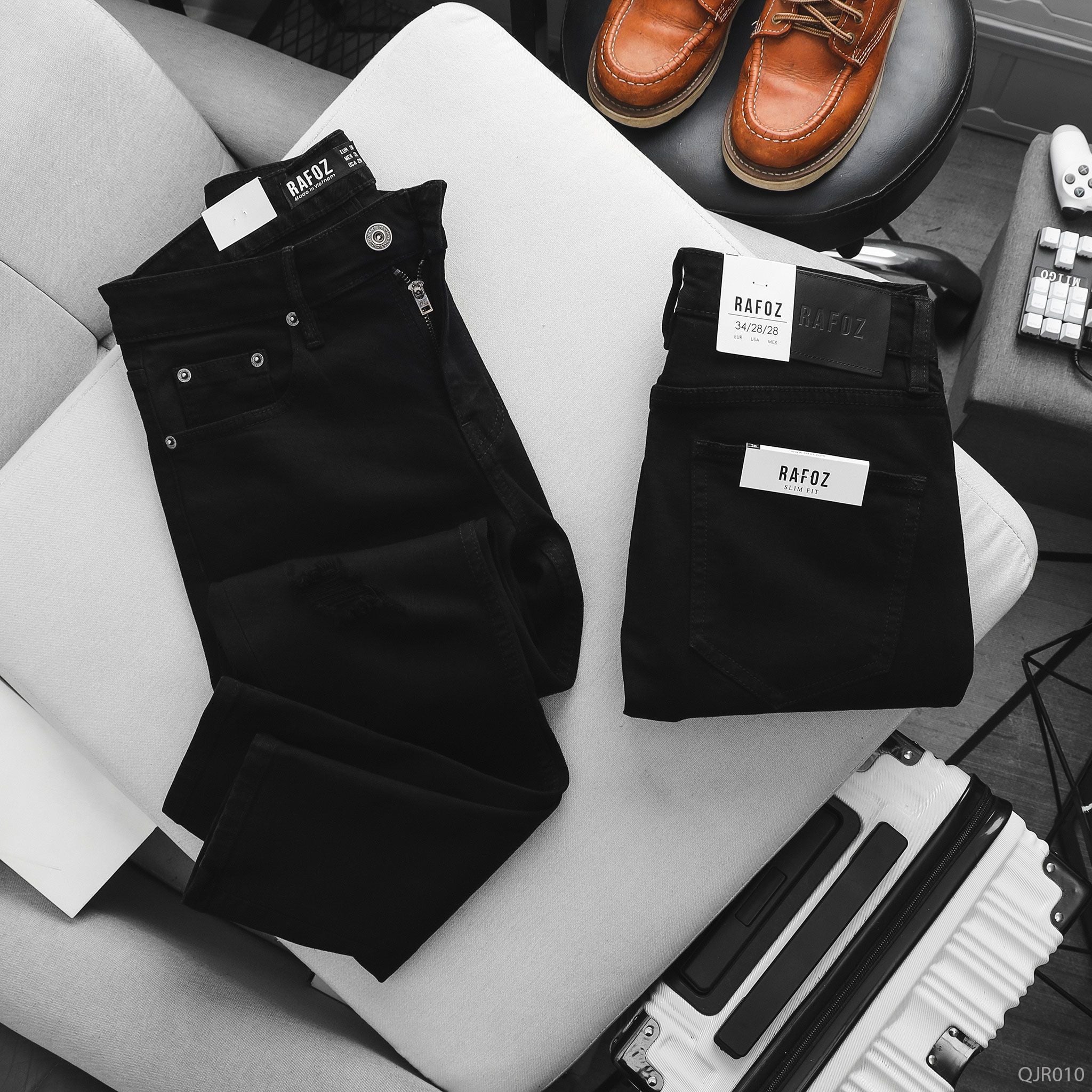  Quần jean RAFOZ đen rách gối - 010 