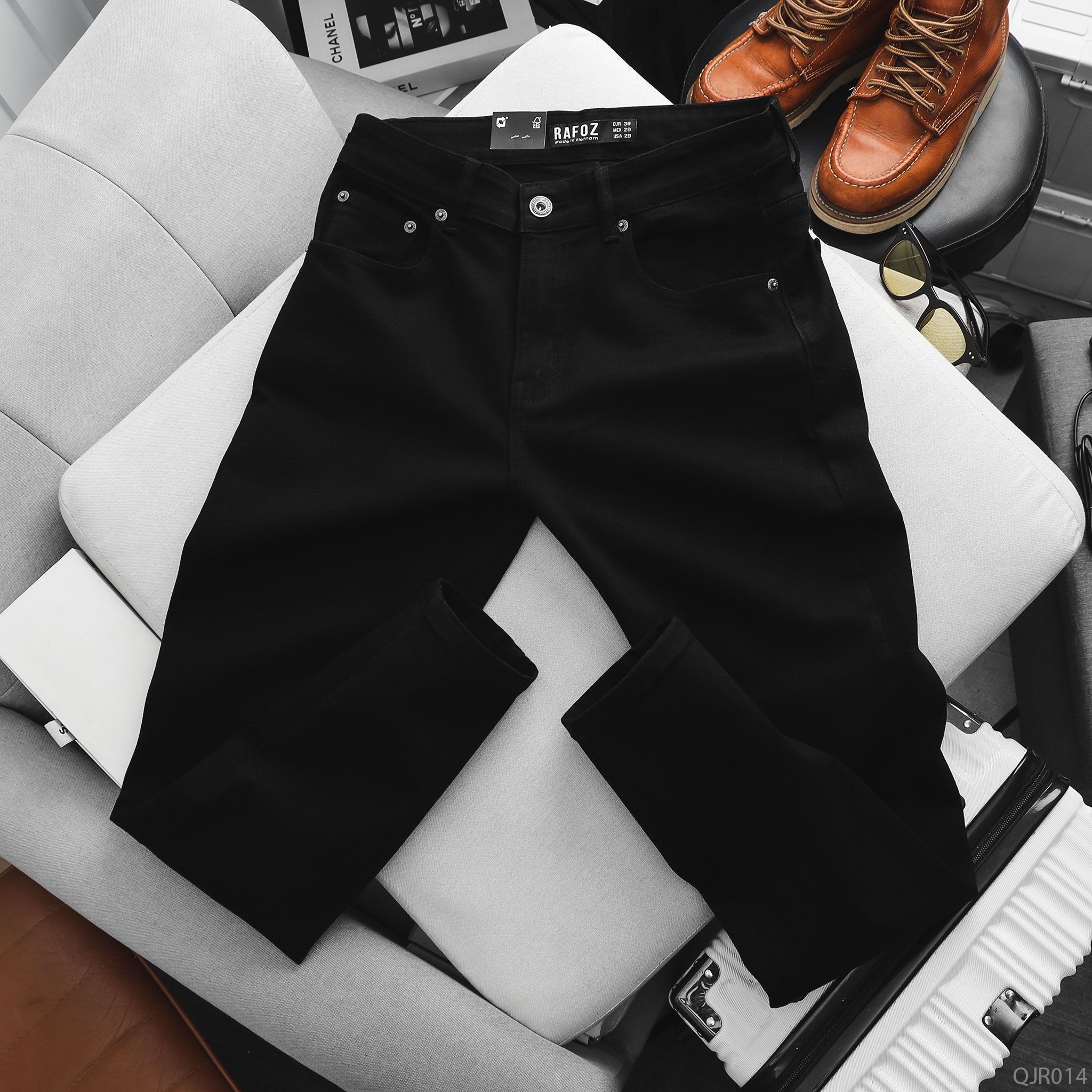  Quần jean RAFOZ đen trơn Slimfit - 014 