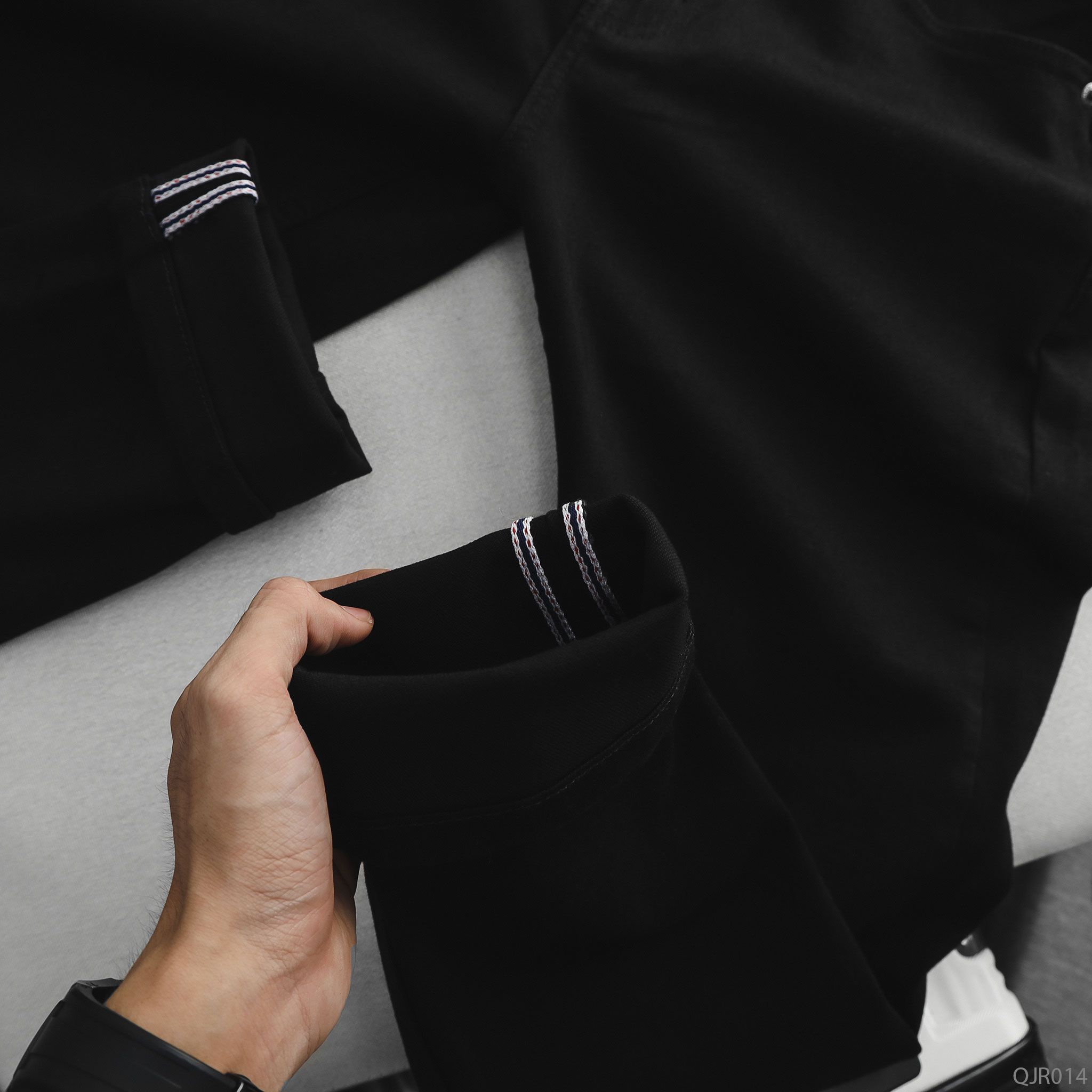  Quần jean RAFOZ đen trơn Slimfit - 014 