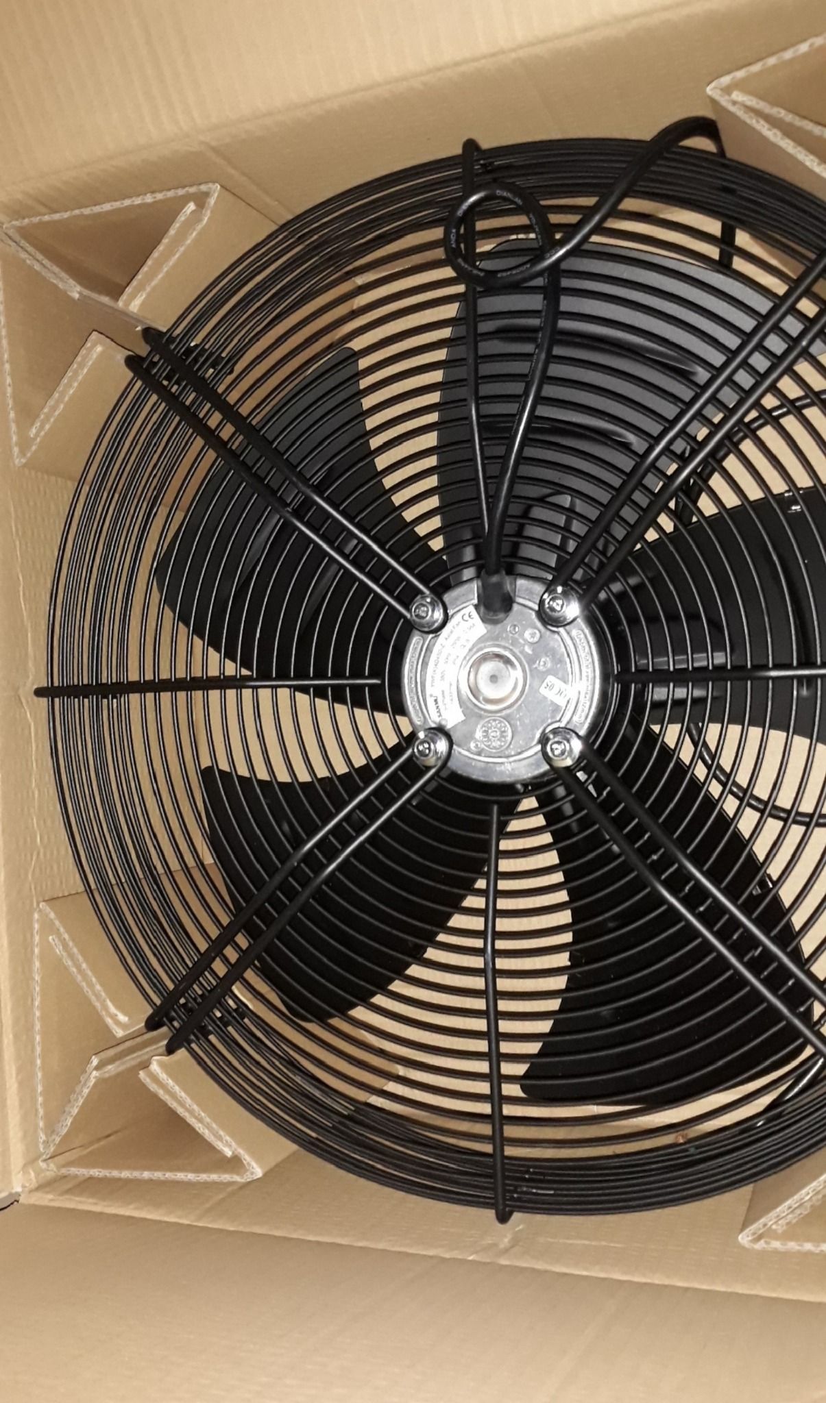 Quạt dàn ngưng dạng hút công nghiệp 710mm/ giao hàng toàn quốc.