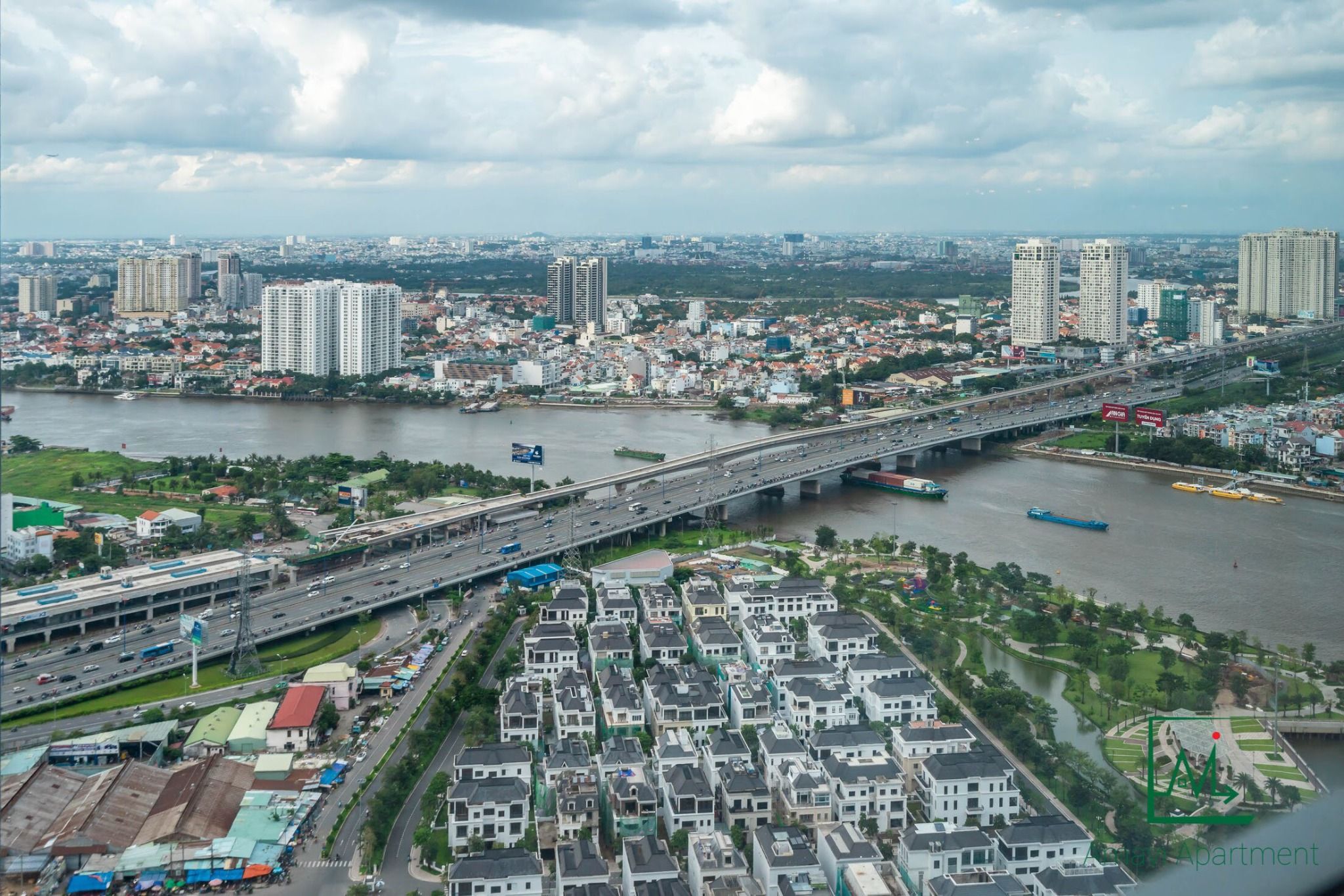  CĂN HỘ 2 PHÒNG NGỦ TÒA LANDMARK 1, VIEW LANDMARK 81 VÀ SÔNG 