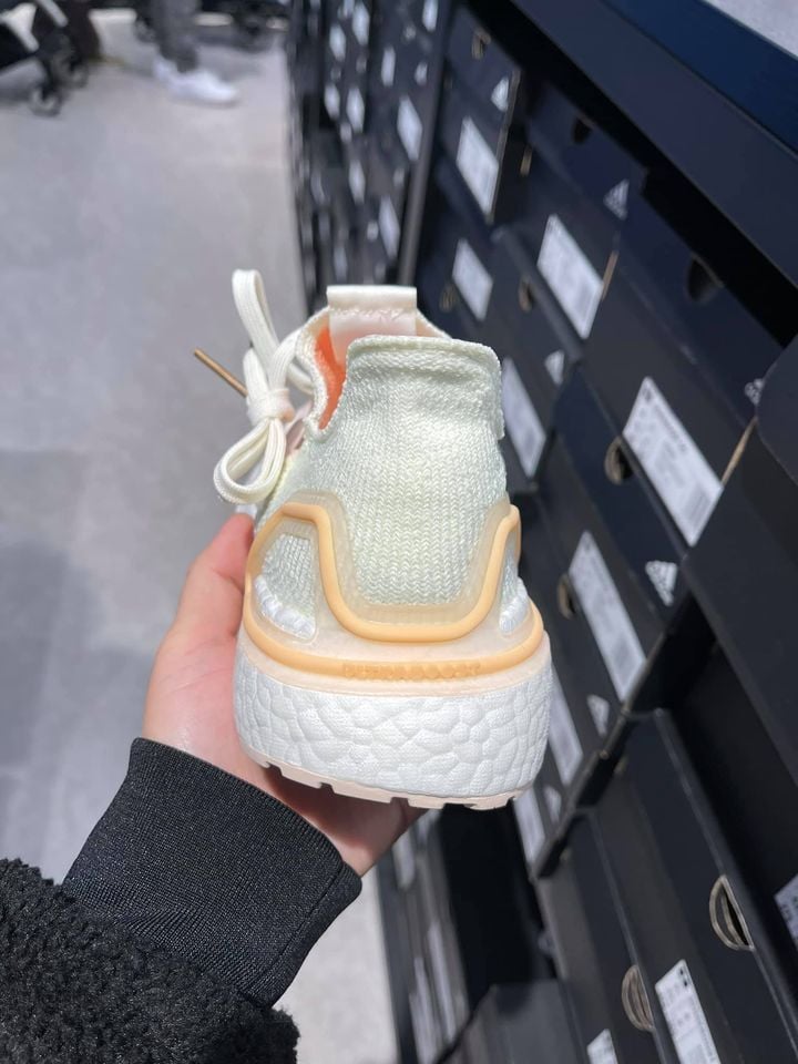  Adidas Ultraboost 19 F34073 