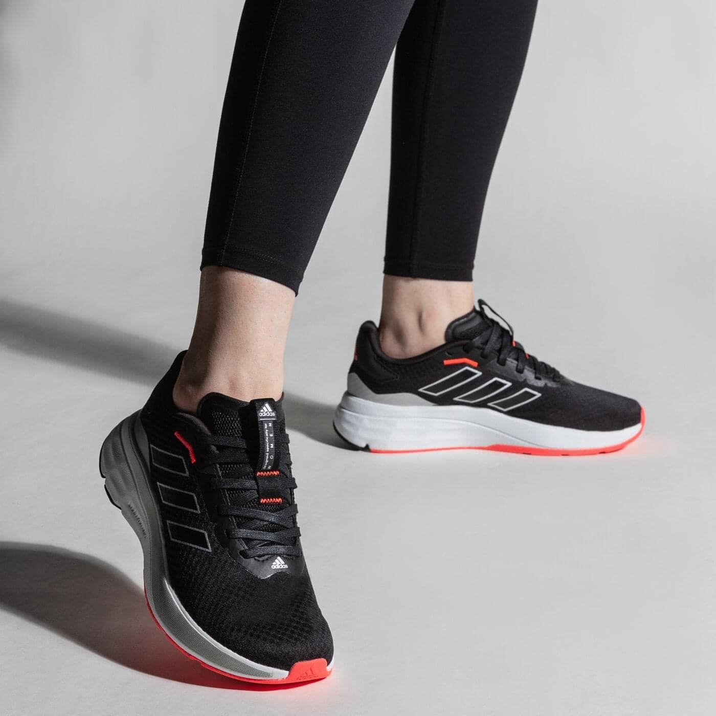  Giày Adidas chính hãng running women Speedmotion GX0569 