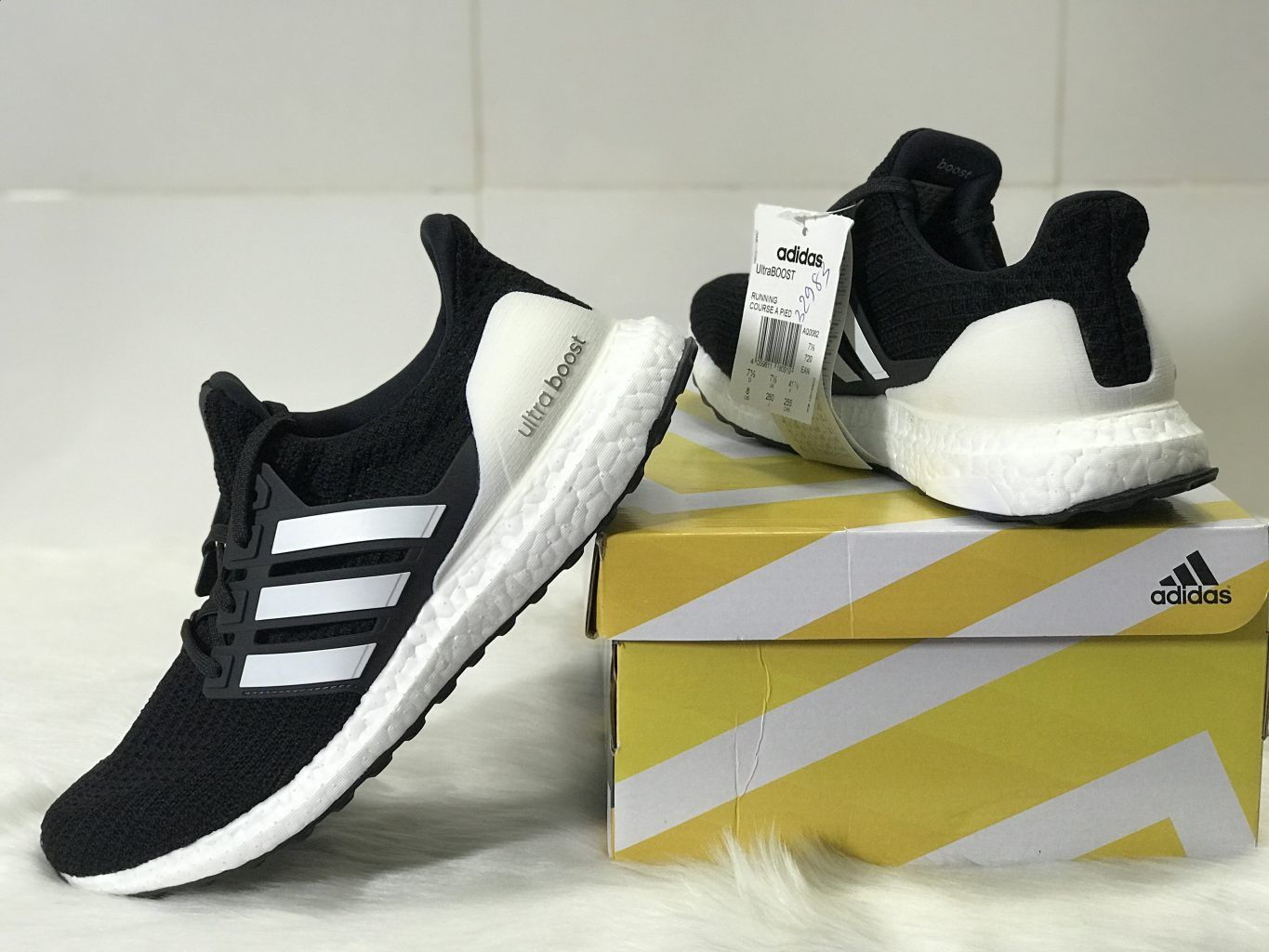 Adidas Ultraboost AQ0062 – Adidas chính hãng