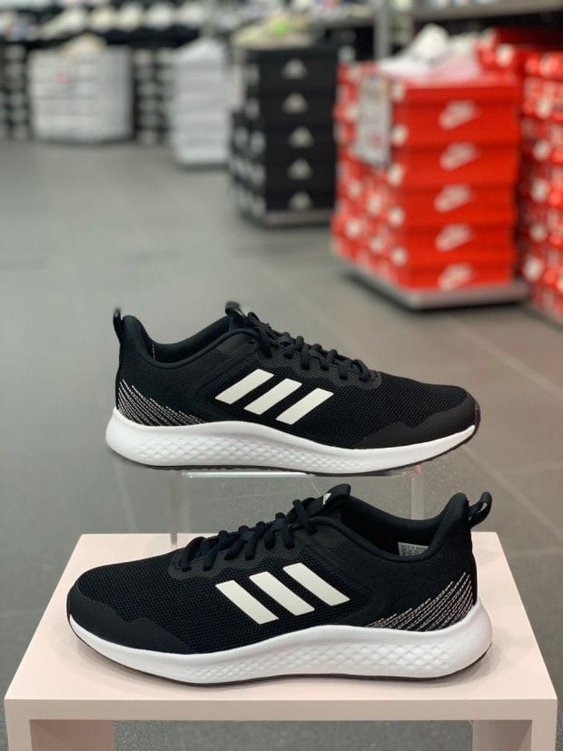 Giày Adidas Chính Hãng FLUIDSTREET FW1703 – Adidas chính hãng