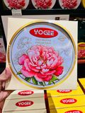 Hộp Bánh Yogee Oat Festive Collection 305G