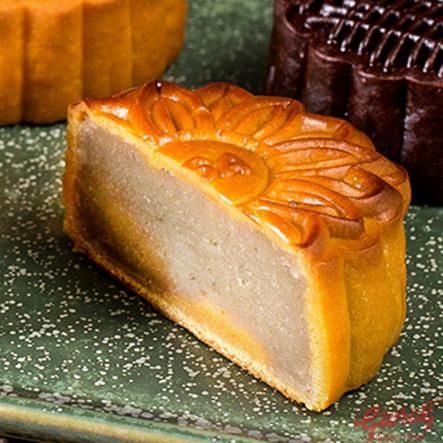 Bánh trung thu Khoai Môn Hạt Sen Chay - Givral