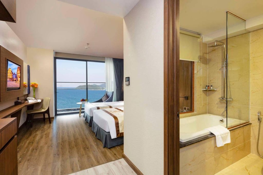 [VESNA HOTEL] 5 Sao Trung Tâm Nha Trang 2 Đêm