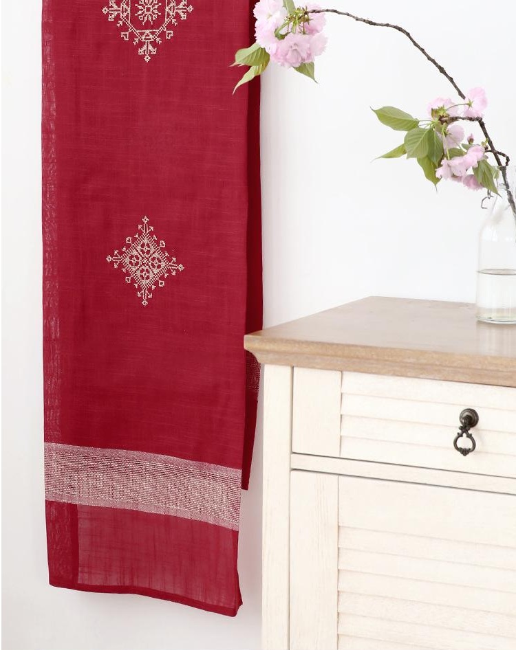  KHĂN TRẢI BÀN TABLE RUNNER MÀU ĐỎ 