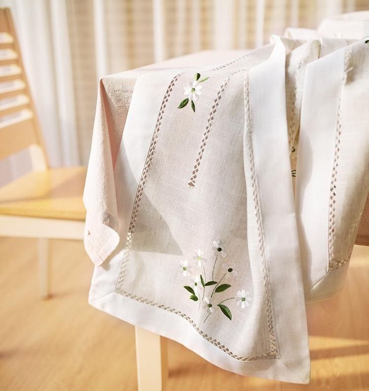  KHĂN TRẢI BÀN TABLE RUNNER HOA CÚC 