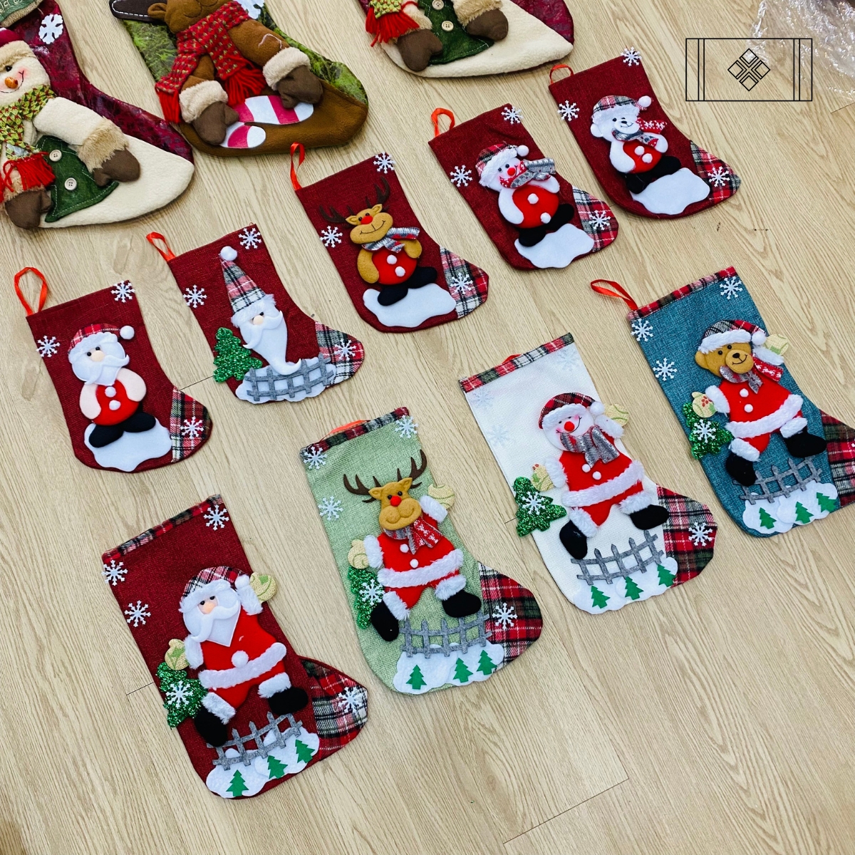  BỘ SƯU TẬP TẤT ĐỰNG QUÀ NOEL 