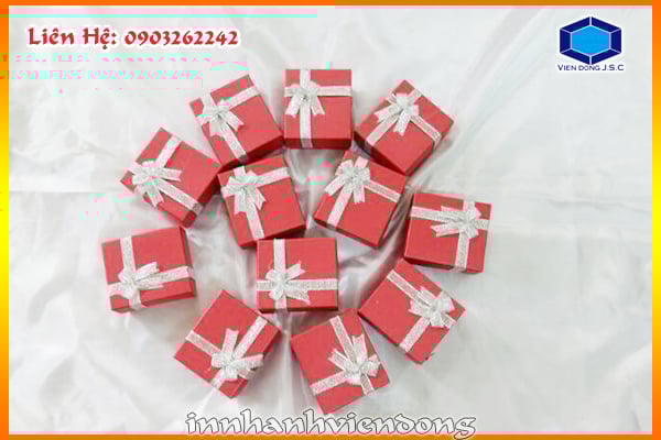 Ban-Hop-dung-nhan-gia-re-ha-noi.jpg