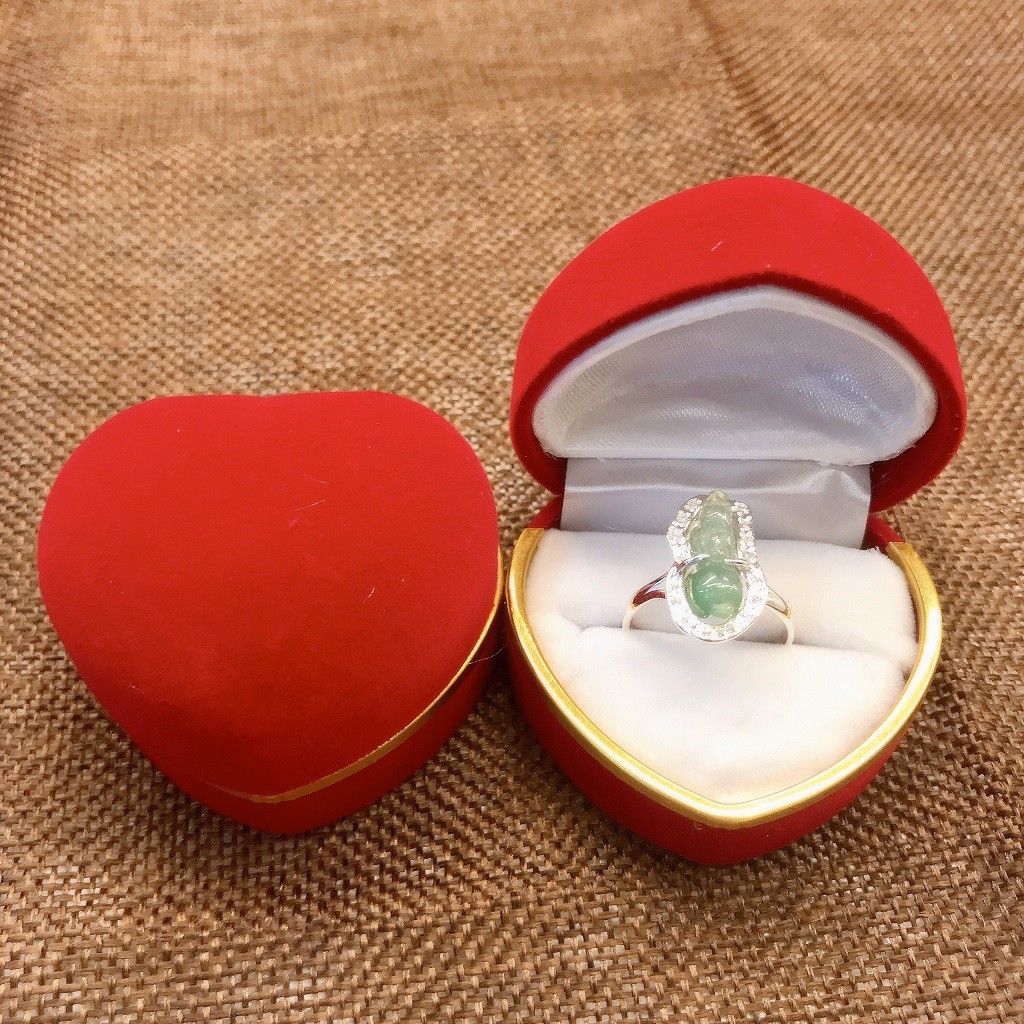 Hộp đựng nhẫn valentine