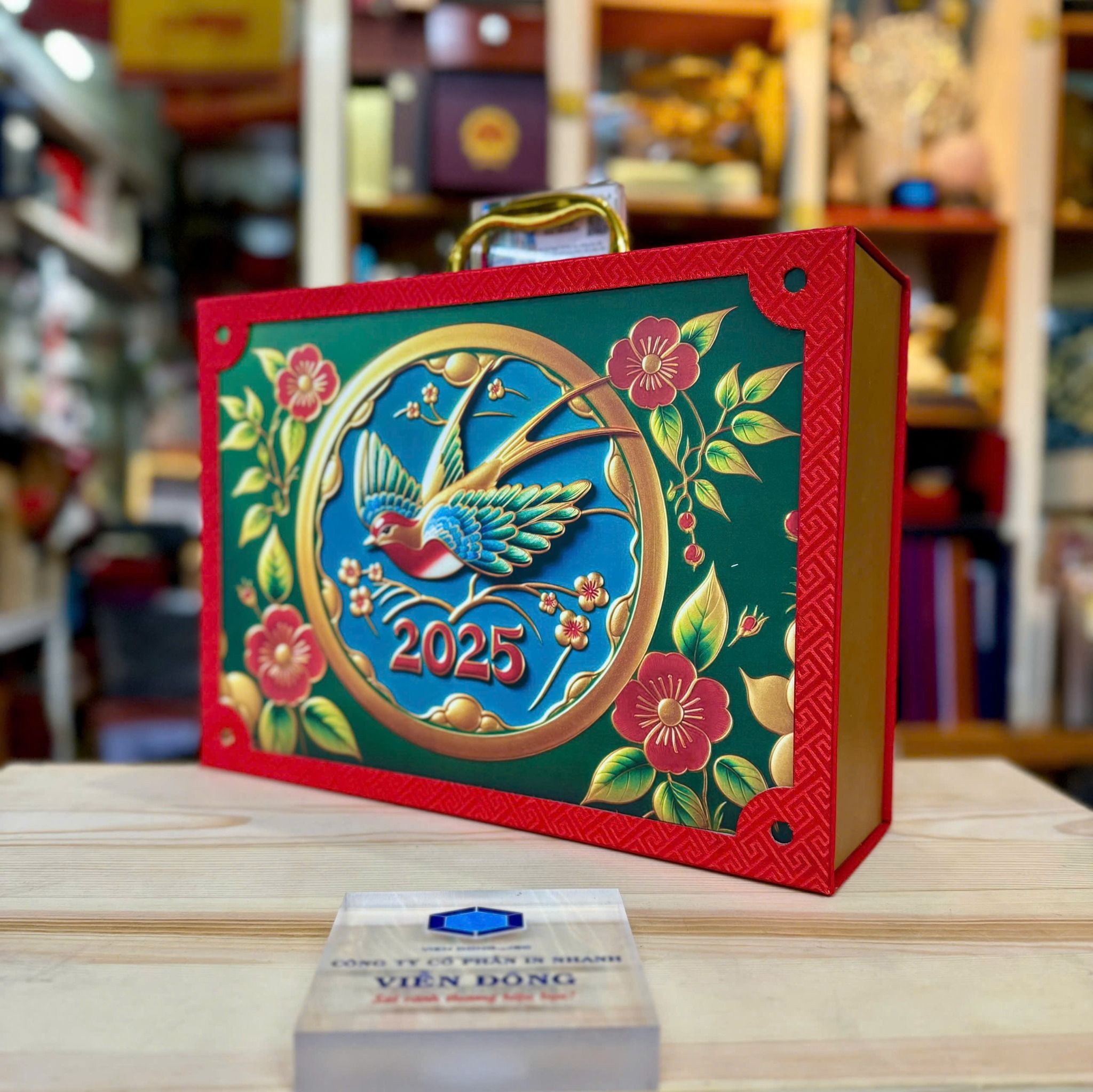 In hộp đựng quà Tết 2025 giá rẻ , sang trọng