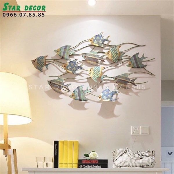 Decor treo tường trang trí phòng khách đàn cá bơi lội màu xanh VLDCTT-015