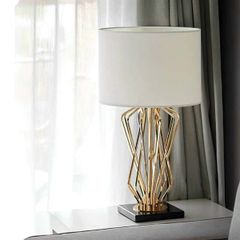 HT Đèn bàn hợp kim thân vàng, chao trắng, đế vuông chao 30cm (giá không bóng) B121 T8369 HTDBHK-001-AA