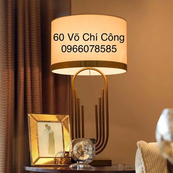 Đèn bàn thân hợp kim VLDBHK-080